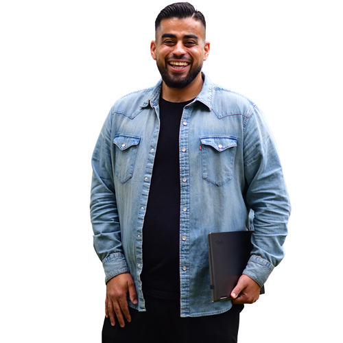 Mahamad_Saada_smilende_web22-removebg-preview