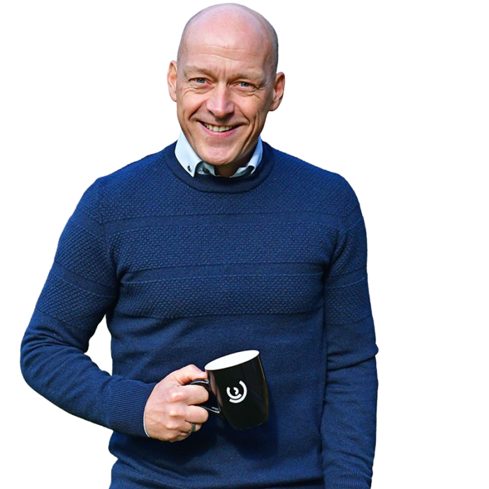 ThomasBystrup-Kjaer_med-kop_2022_800x800-removebg