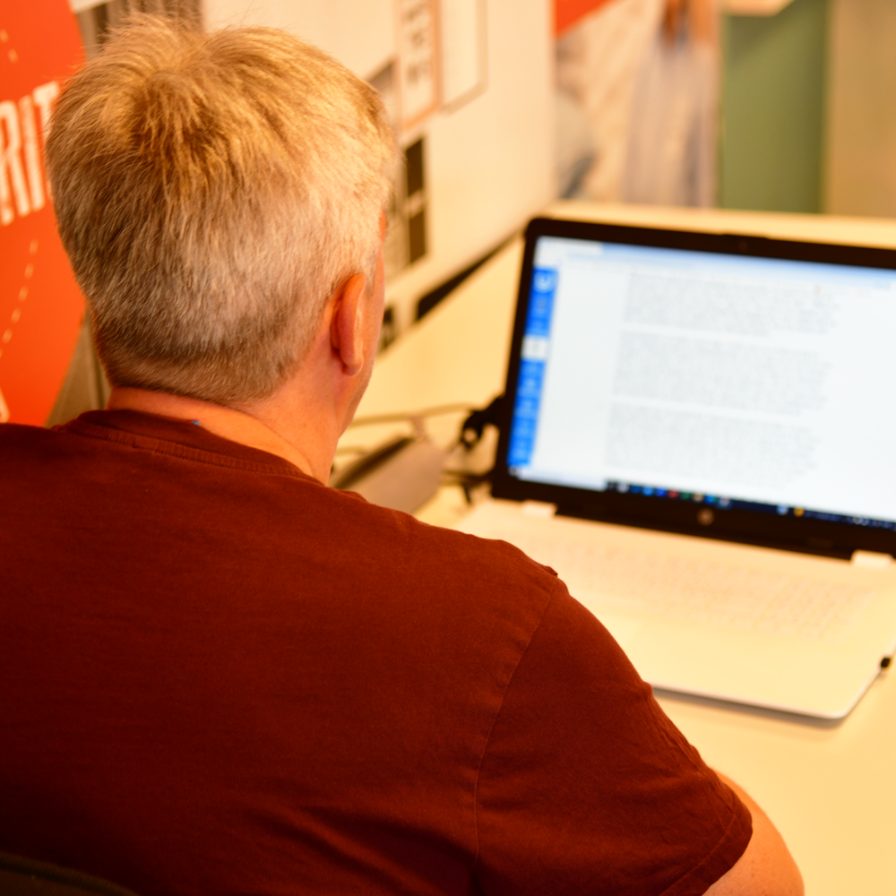 mand-ved-pc_1000x1000